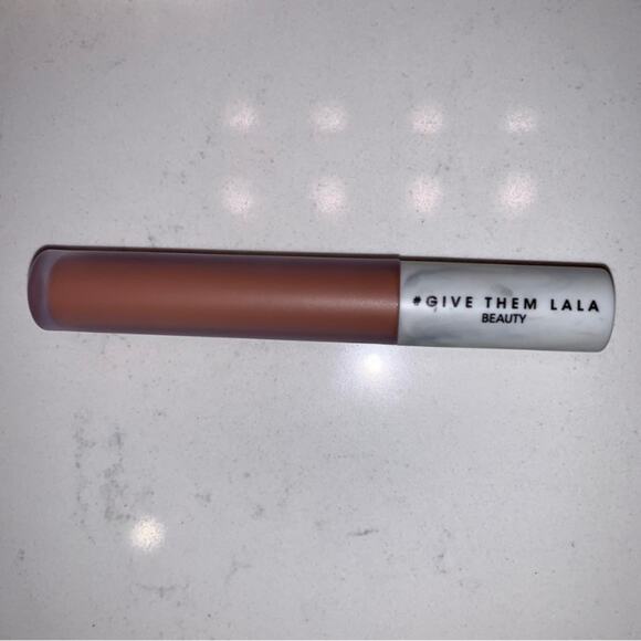LALA Hydromatte Lip Stain dark nude - Picture 1 of 9